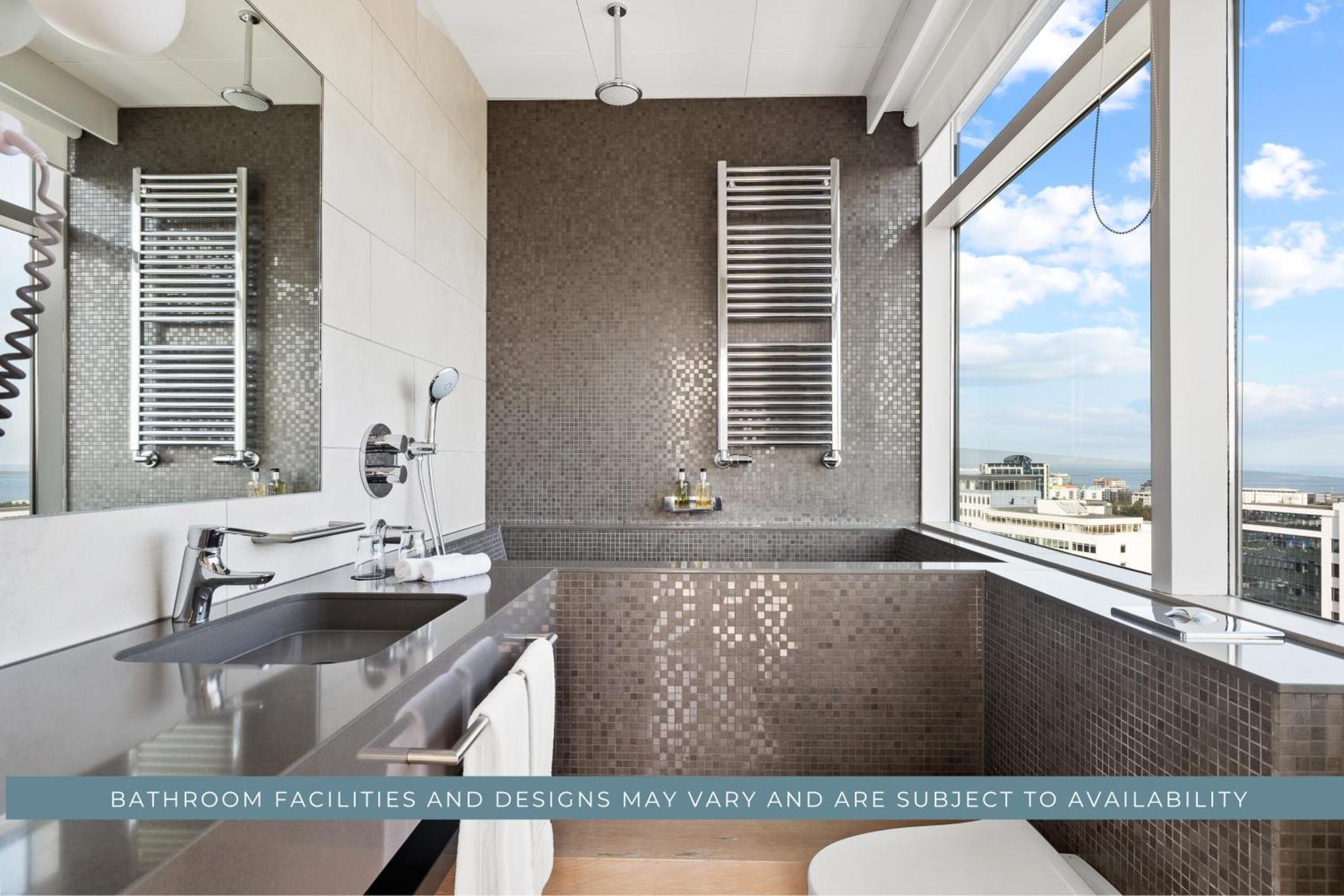 Panorama Top Floor Balcony Suite Spa